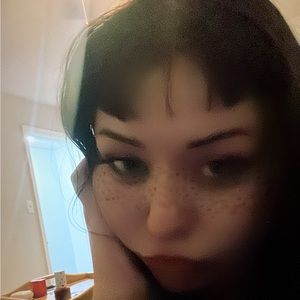 Meet your Posher, Kylie